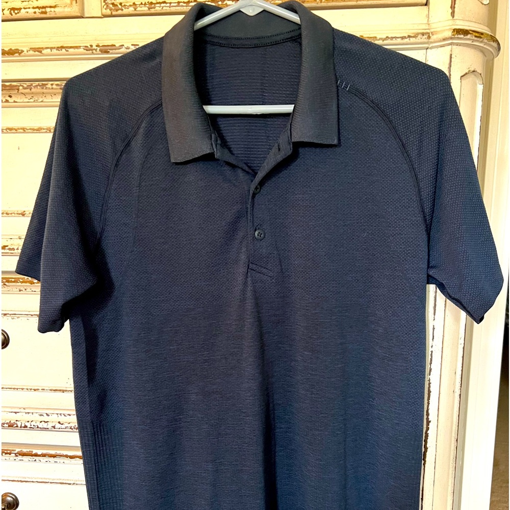Lululemon men’s polo shirt